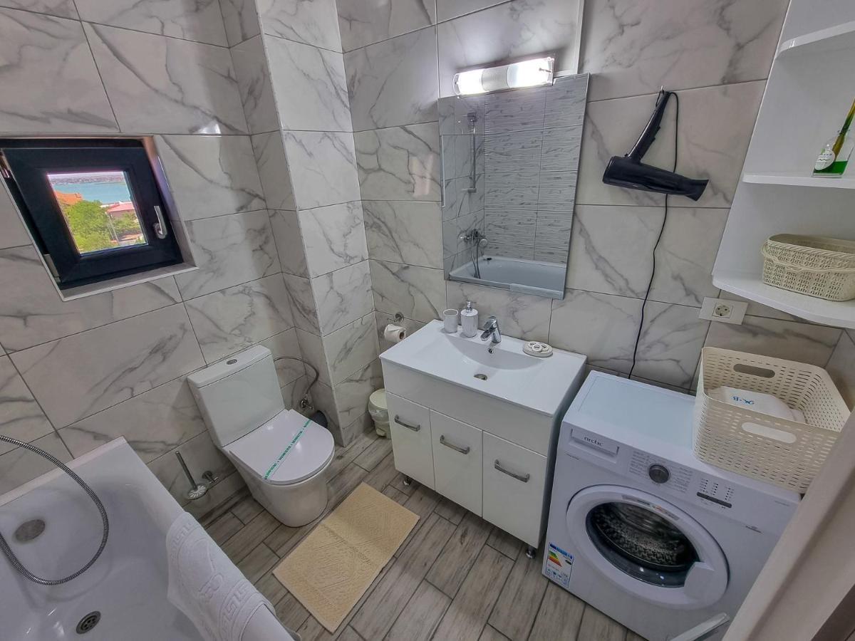 Mafmaf Apartments นาโวดาริ ภายนอก รูปภาพ