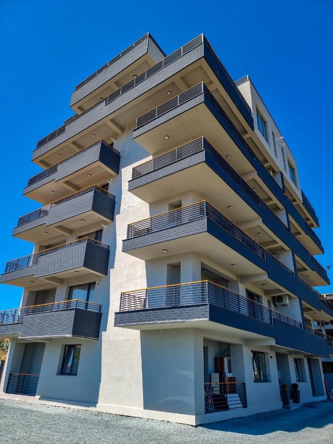 Mafmaf Apartments นาโวดาริ ภายนอก รูปภาพ